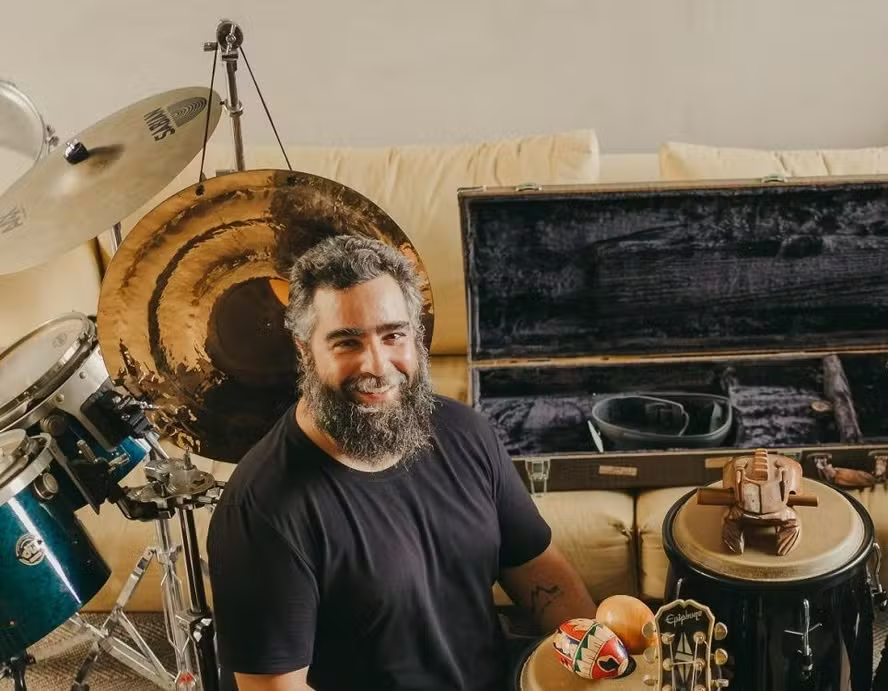 RODRIGO BARBA APRESENTA “BLOCO DO EU SOZINHO” - 25 ANOS